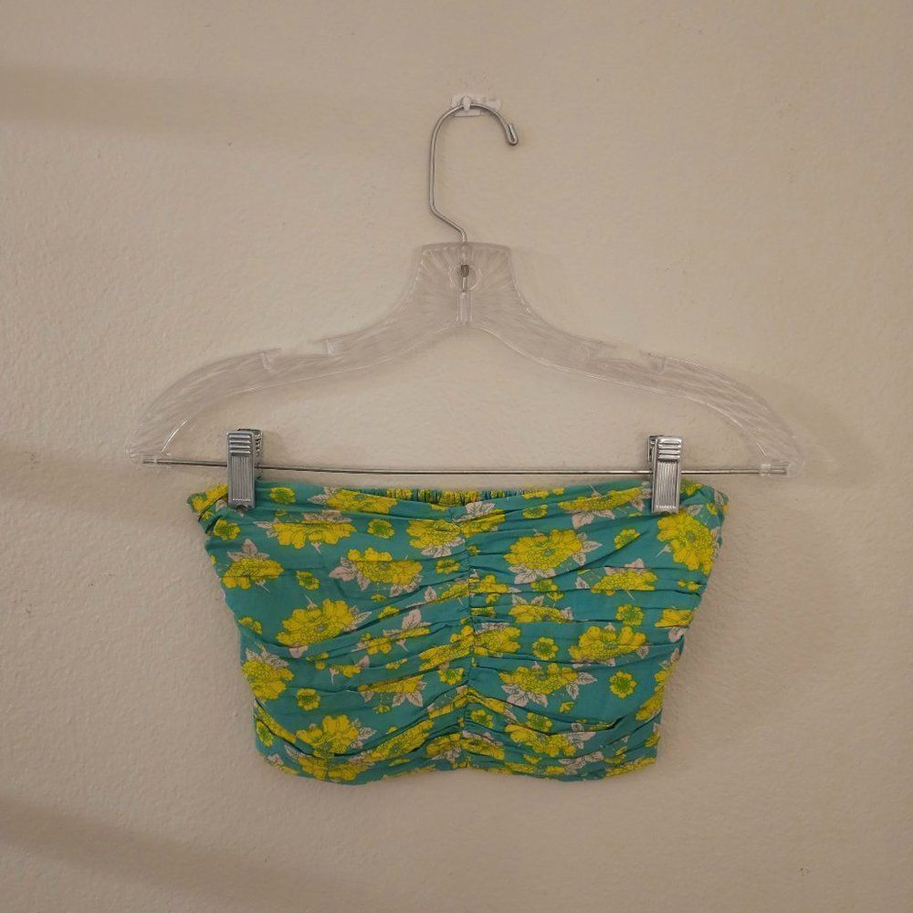 Valija Ruched Floral Crop Top Sz XS